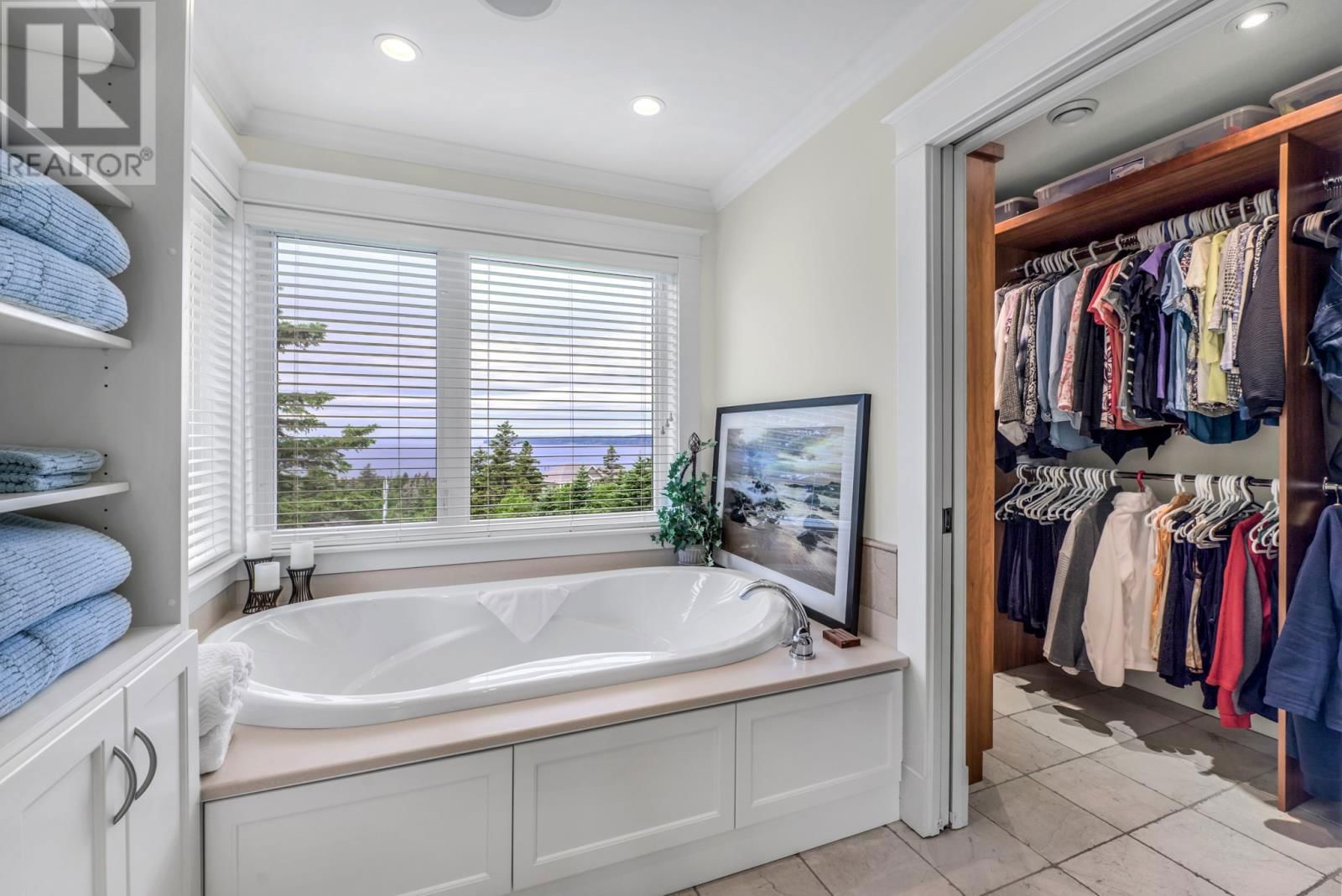 11 COUNTRY GARDEN ROAD Image 39