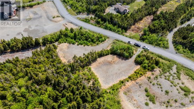 92 Amber Drive | Whitbourne Newfoundland & Labrador | Slide Image Two