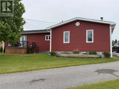 321 Main Road | Boswarlos Newfoundland & Labrador | Slide Image Three