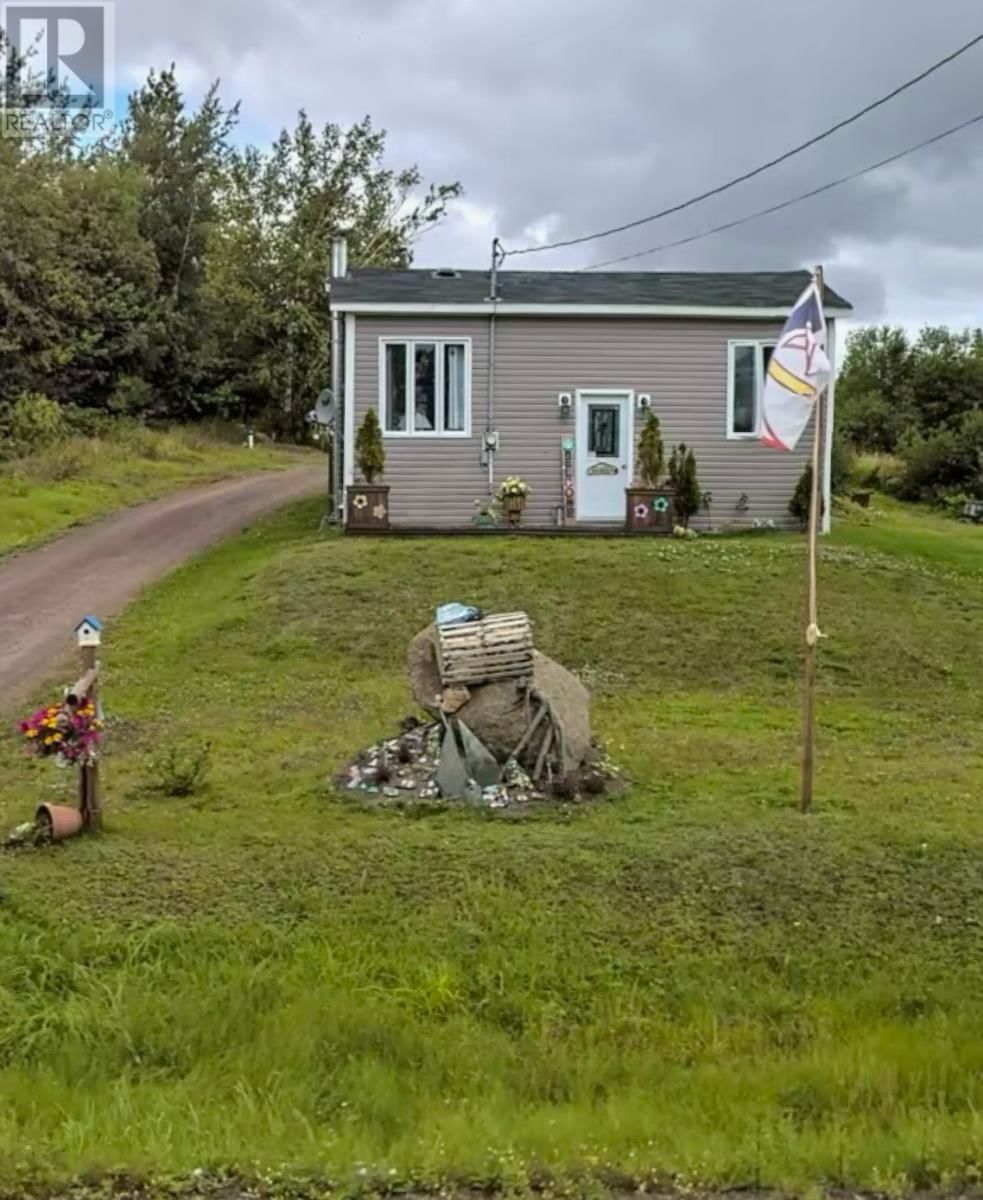 123 Main Street, Phillips Head, Newfoundland & Labrador A0H 1E0