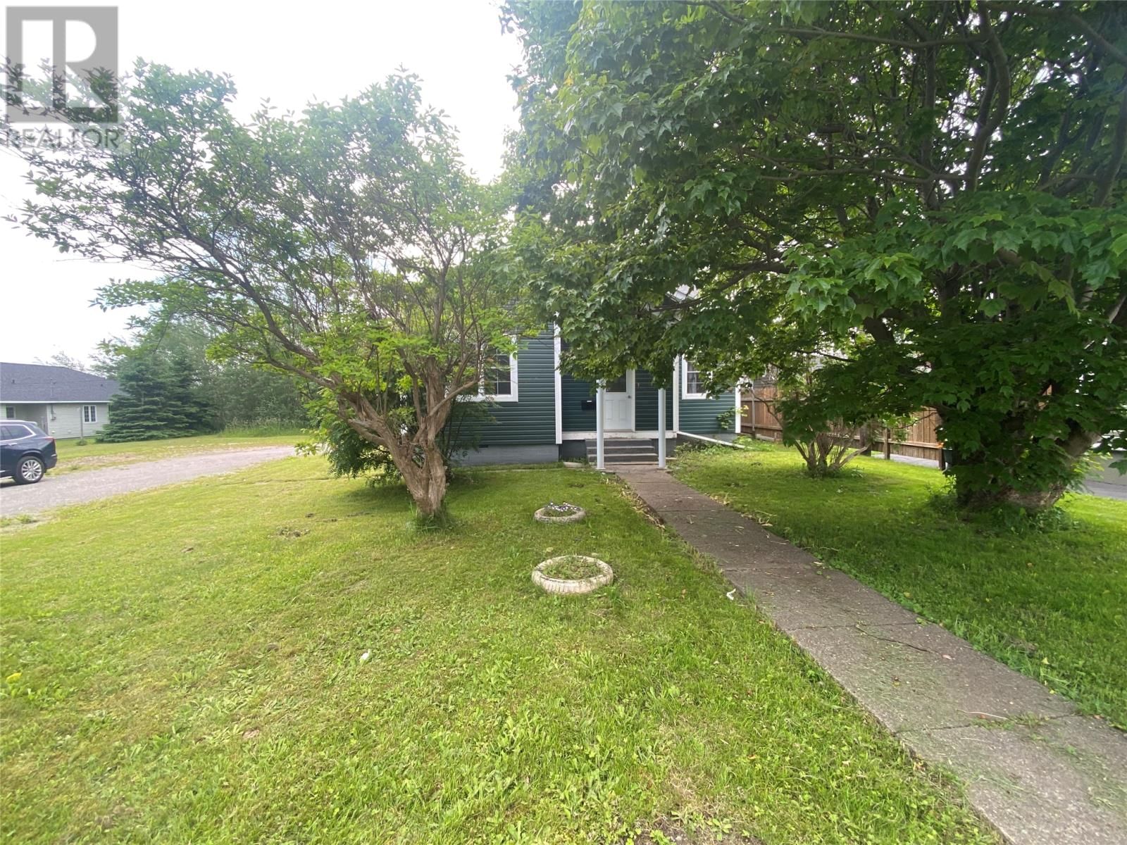 95-97 Queen Street, Stephenville, Newfoundland & Labrador A2N 2N1