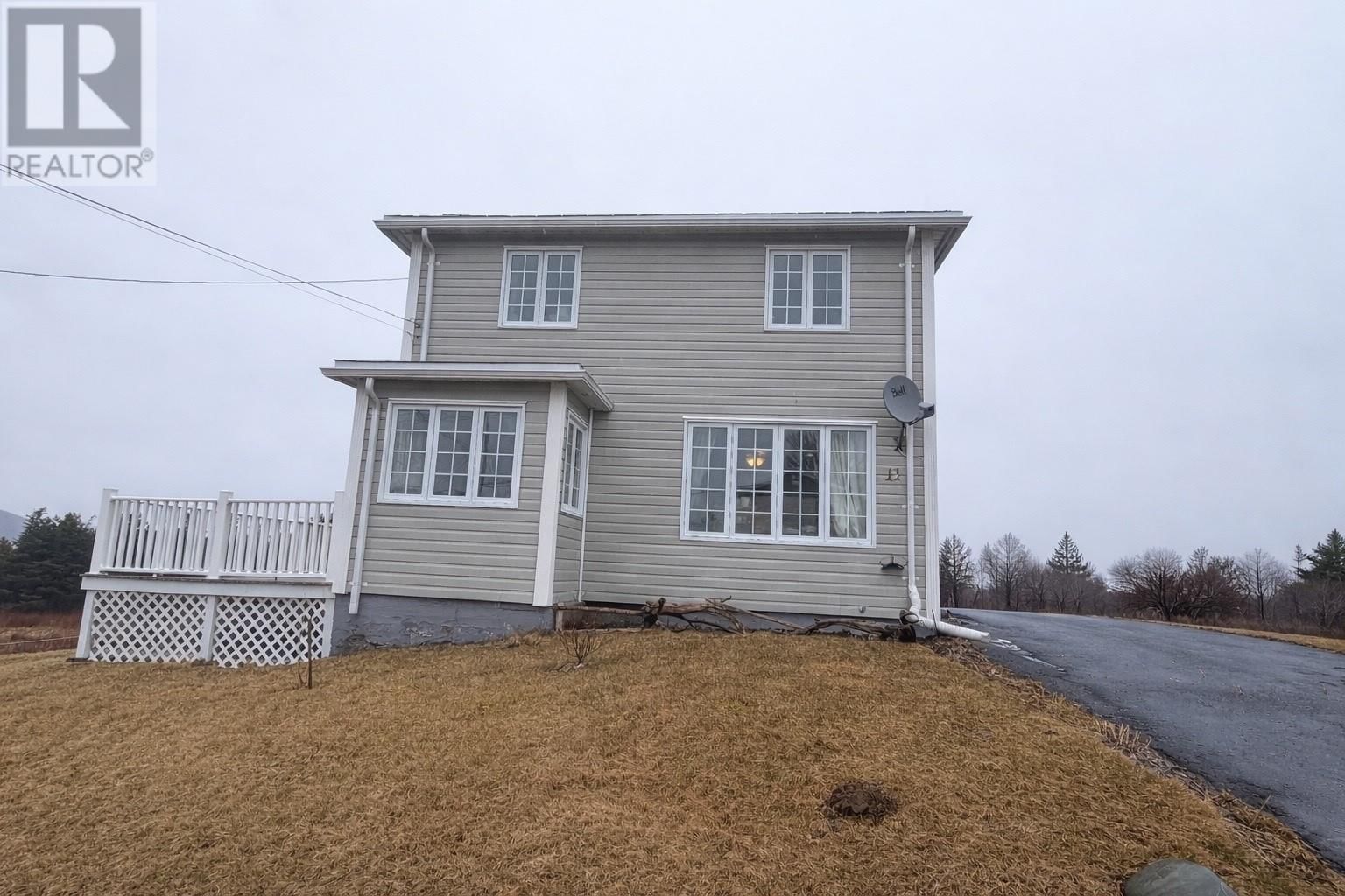 11 Southern Cove Road, Chapel Arm, Newfoundland & Labrador A0B 1L0