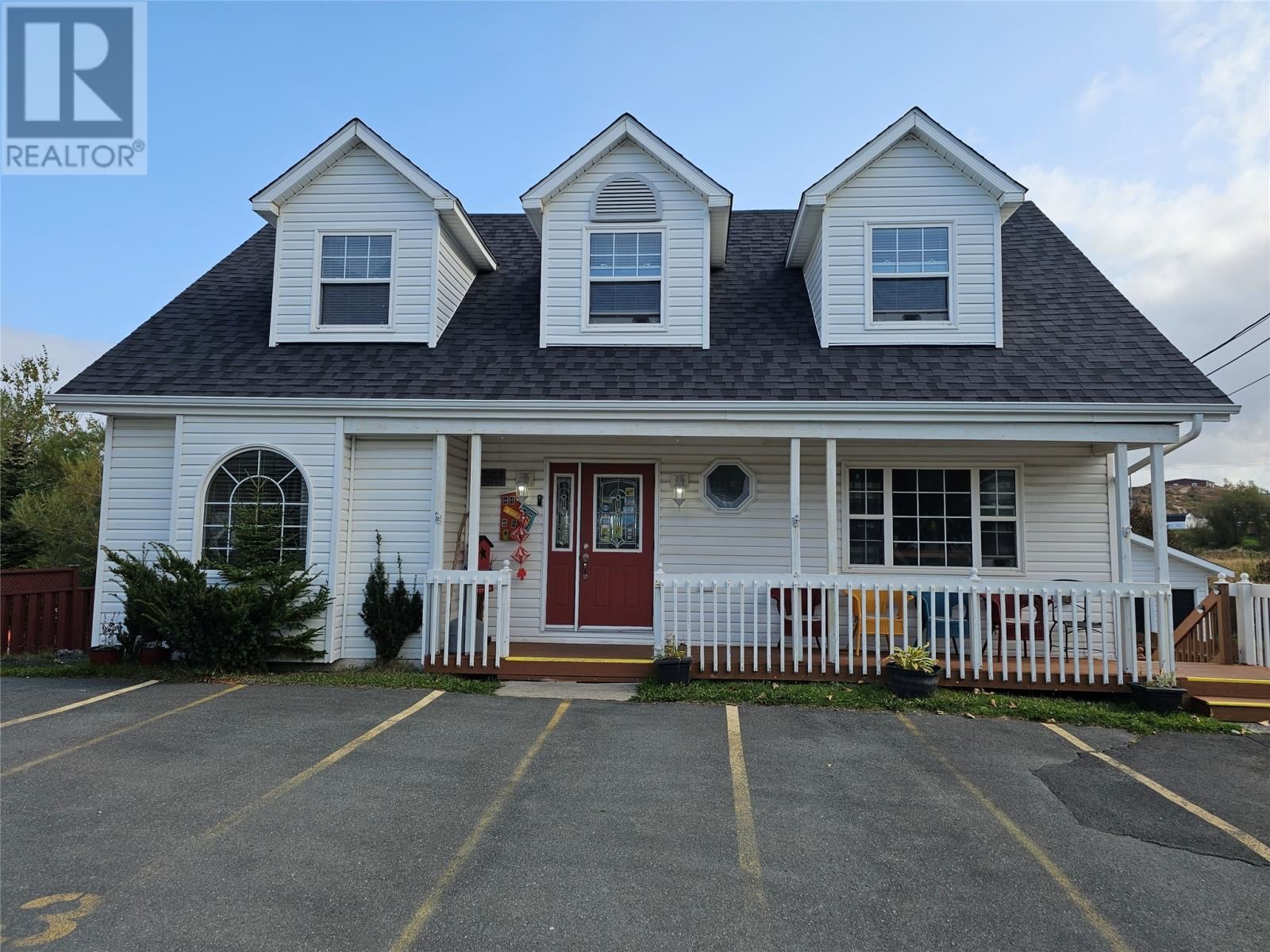 12 Long Road, Twillingate, Newfoundland & Labrador A0G 1Y0