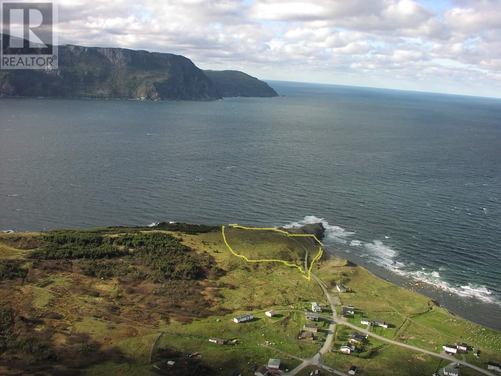 2 Bayview Road, Rocky Harbour, Newfoundland & Labrador A0K 4N0