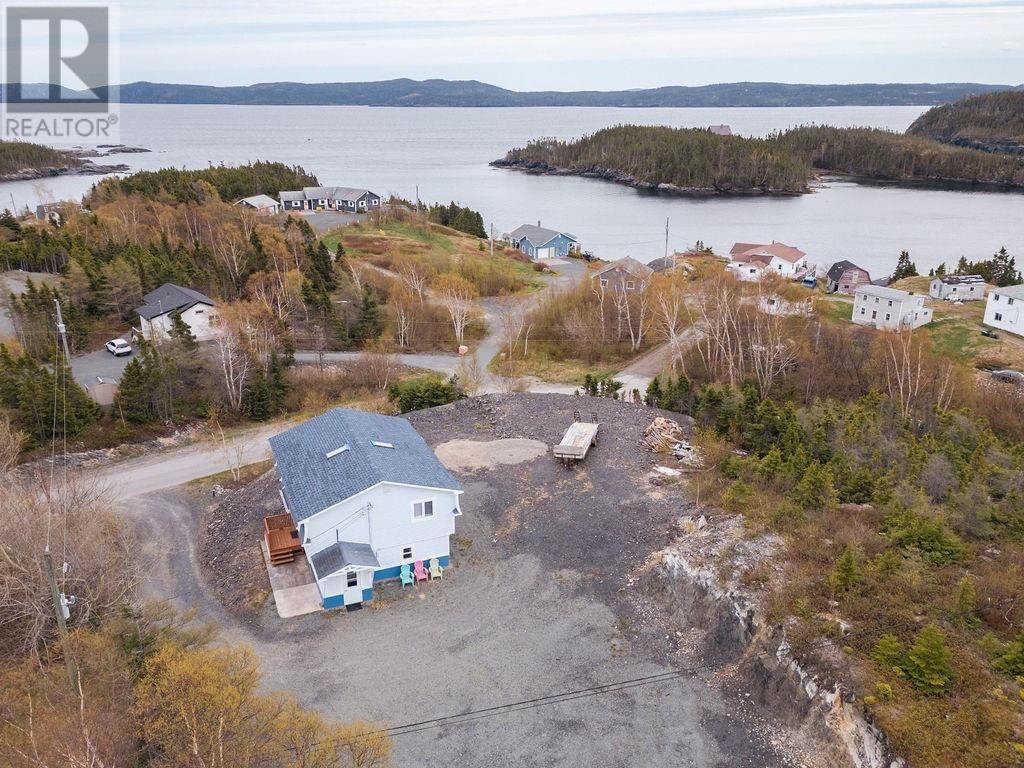 132 Main Street, Happy Adventure, Newfoundland & Labrador A0G 1Z0