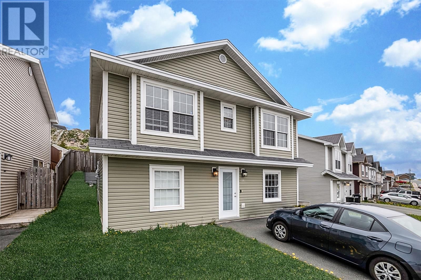 32 Rotary Drive, St Johns, Newfoundland & Labrador A1E 0B9