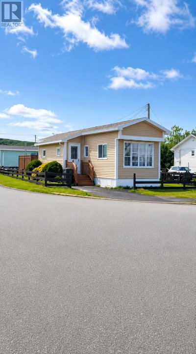 4 Springhill Road | Fortune Newfoundland & Labrador | Slide Image Two