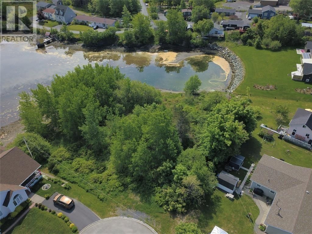 3-4 SAMUEL Place, CLARENVILLE, Newfoundland & Labrador A5A 3A1