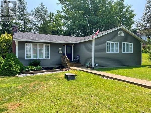 83 Country Road, Corner Brook, Newfoundland & Labrador A2H 4M1