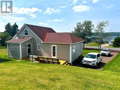 153 Commonwealth Drive | Botwood Newfoundland & Labrador | Slide Image Four