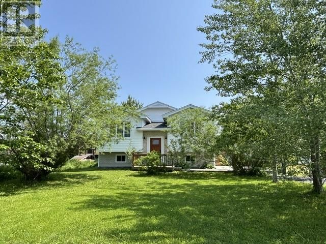 9 Brookfield Road, New Wes Valley, Newfoundland & Labrador A0G 1J0