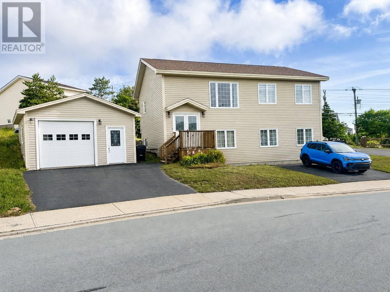 17 Marsland Place St. John's Newfoundland & Labrador, A1B 0B9 - 5 Bedrooms Home For Sale