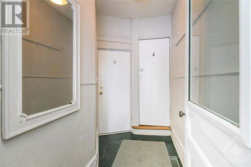 27 PERKINS Street  Ottawa, K1R7G4 | Image 2