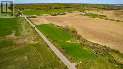 Image #1 of Commercial for Sale at 154 Cornerview Road, Cobden, Ontario