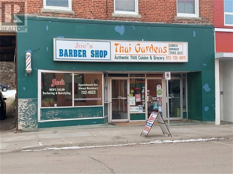 Image #1 of Restaurant for Sale at 88b Pembroke Street W, Pembroke, Ontario