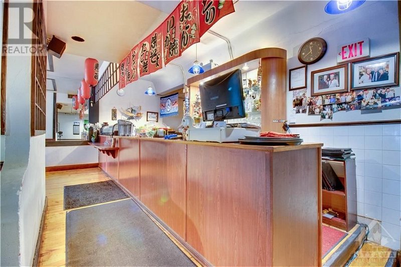Image #1 of Restaurant for Sale at 64 Queen Street, Ottawa, Ontario