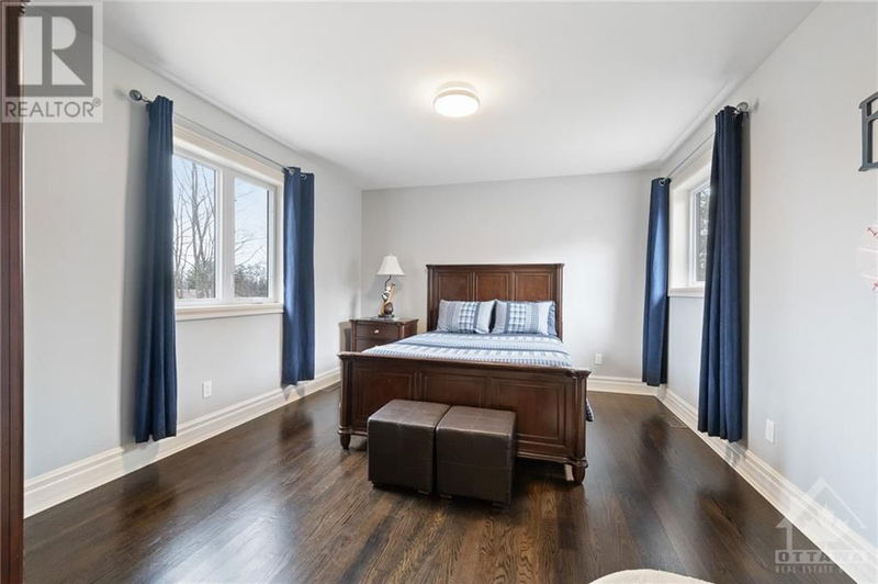 30 ORIOLE Drive  Ottawa, K1J7E9 | Image 19