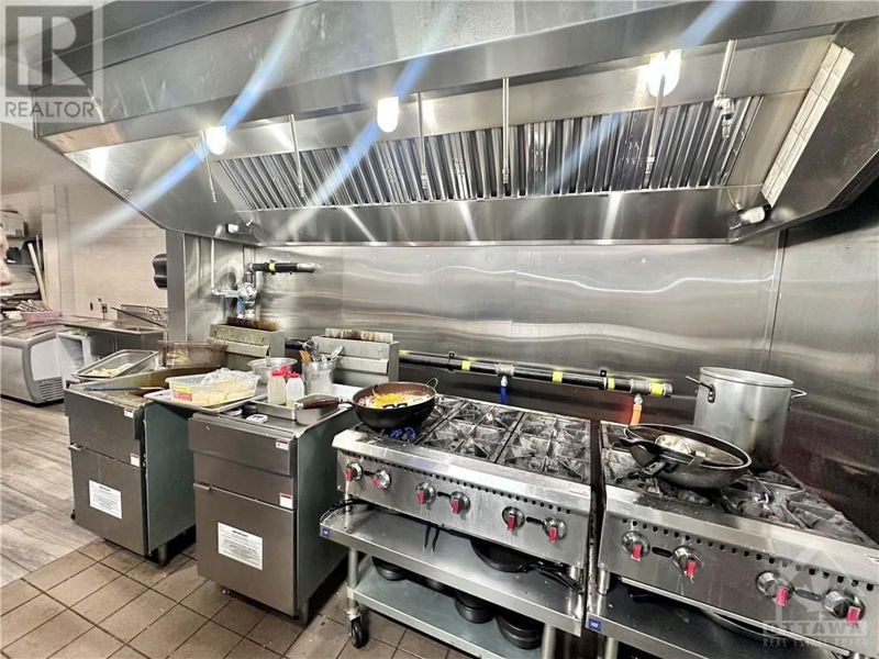 Image #1 of Restaurant for Sale at 251 Laurier Avenue W Unit#100, Ottawa, Ontario