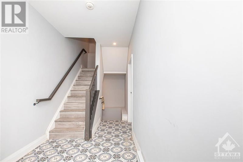 196 POWELL Avenue  Ottawa, K1S2A5 | Image 2