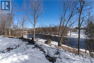 Image #1 of Commercial for Sale at 4003 Rideau Valley Drive, Manotick, Ontario
