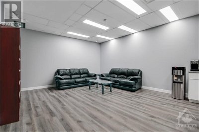 Image #1 of Commercial for Sale at 2283 St Laurent Boulevard Unit#101, Ottawa, Ontario