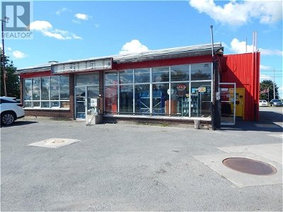 Image #1 of Commercial for Sale at 3064a-d Pitt Street, Cornwall, Ontario