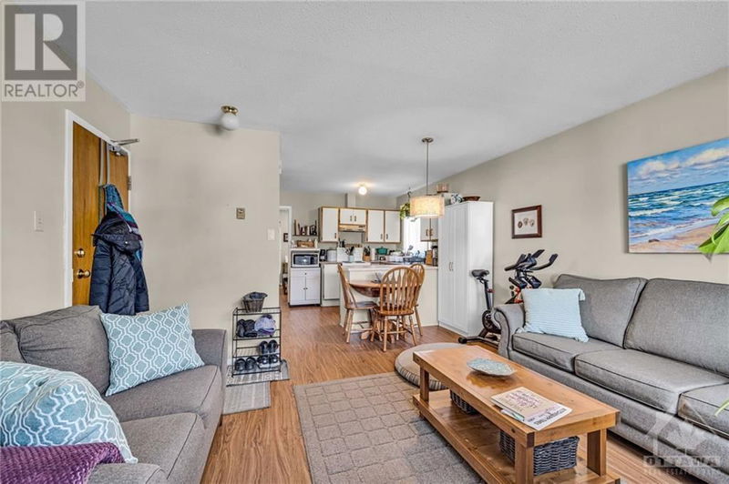 358 WINSTON Avenue  Ottawa, K2A1Y5 | Image 15