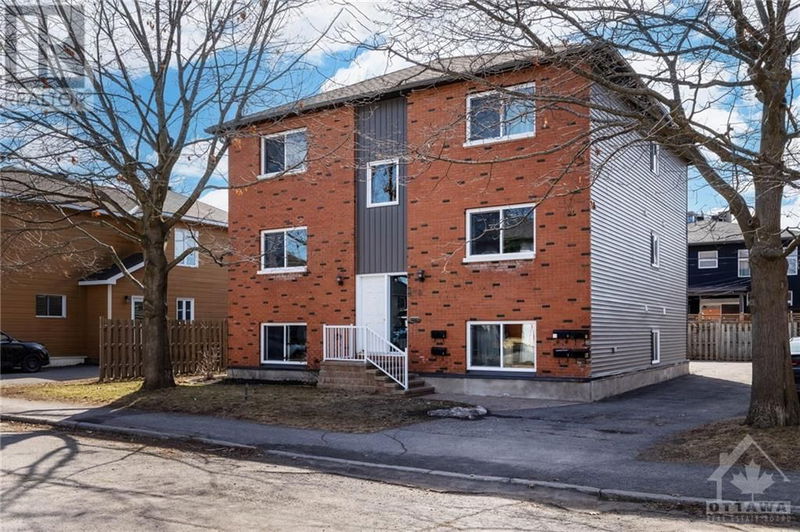 358 WINSTON Avenue  Ottawa, K2A1Y5 | Image 2