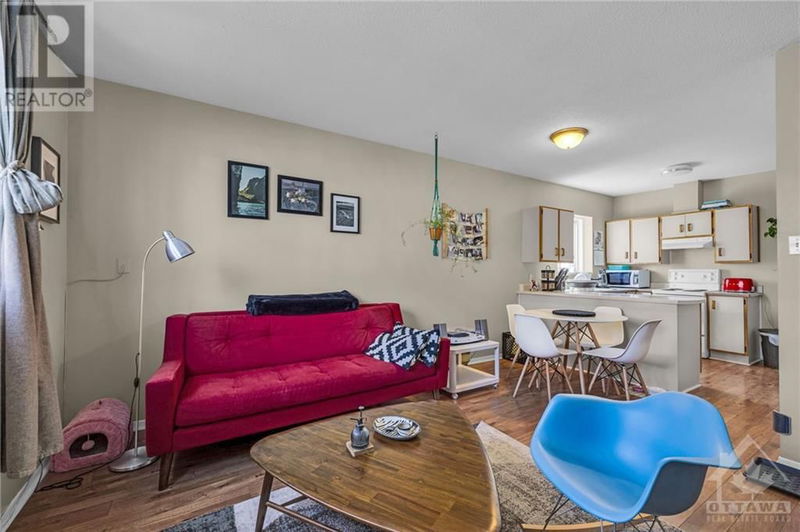 358 WINSTON Avenue  Ottawa, K2A1Y5 | Image 5