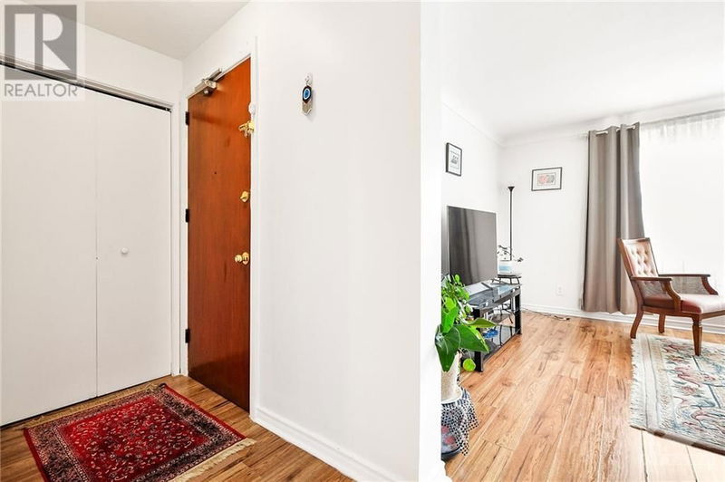 976 ST LAURENT Boulevard  Ottawa, K1K3B3 | Image 2