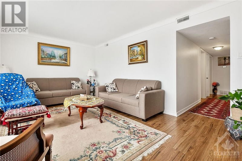 976 ST LAURENT Boulevard  Ottawa, K1K3B3 | Image 3