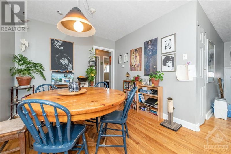 2421 IRIS Street  Ottawa, K2C1C7 | Image 6