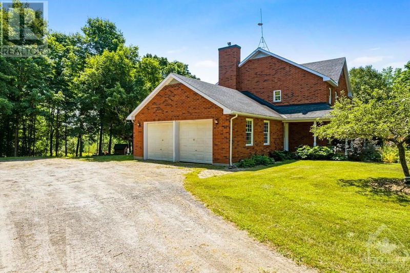 512 OLD PERTH Road  Carleton Place, K7C0C5 | Image 2