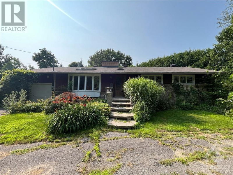 49 DELONG Drive  Ottawa, K1J7E4 | Image 2