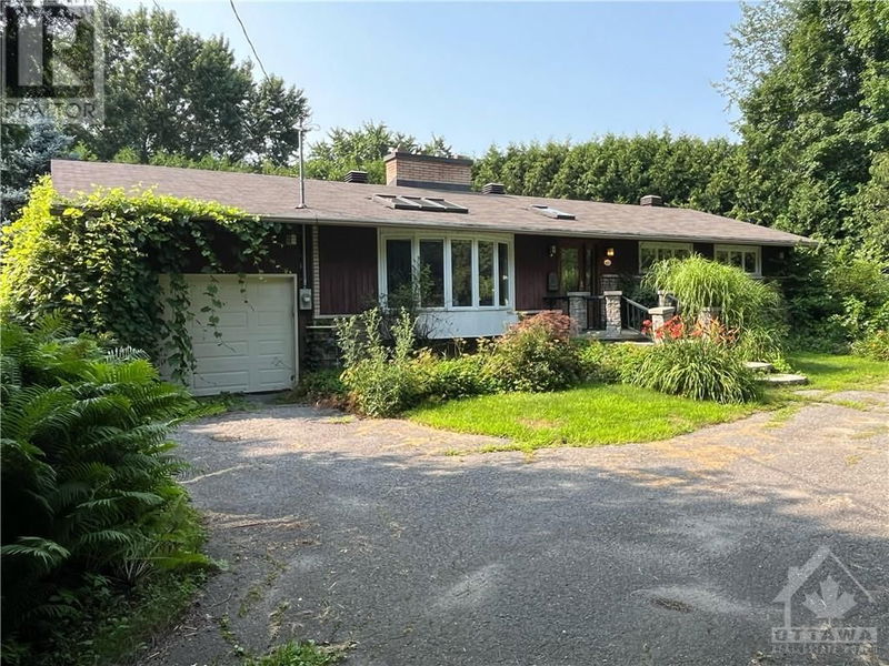 49 DELONG Drive  Ottawa, K1J7E4 | Image 3