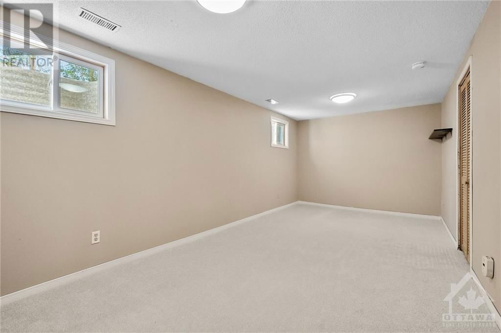 3205 UPLANDS DRIVE UNIT#43 Image 26