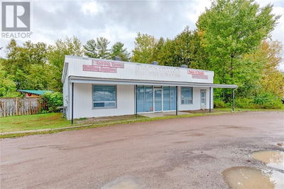 2096 PETAWAWA Boulevard  Petawawa, K8A7G9 | Image 1