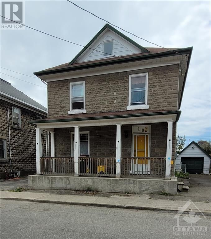 10 OGDEN Avenue  Smiths Falls, K7A2L6 | Image 1