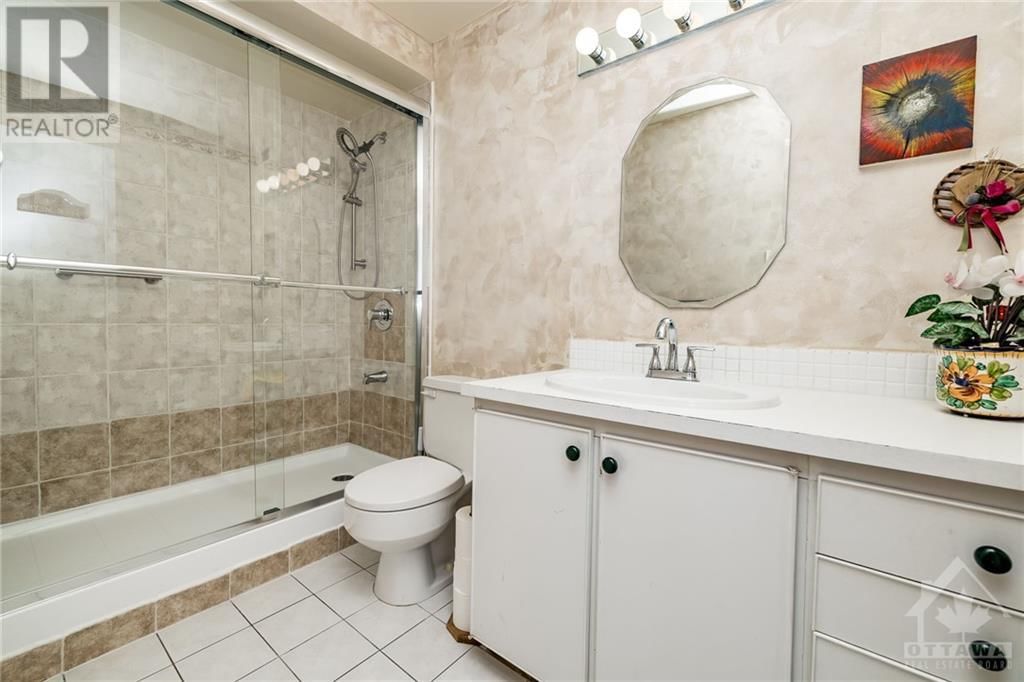 1081 AMBLESIDE DRIVE UNIT#803 Image 11