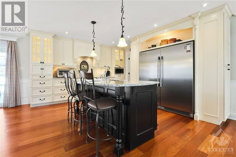 1612 SEBASTIEN Circle  Rockland, K4K1V9 | Image 11