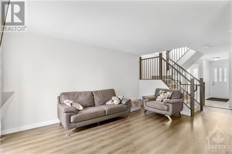 34 SHADETREE Crescent  Ottawa, K2E7R2 | Image 14