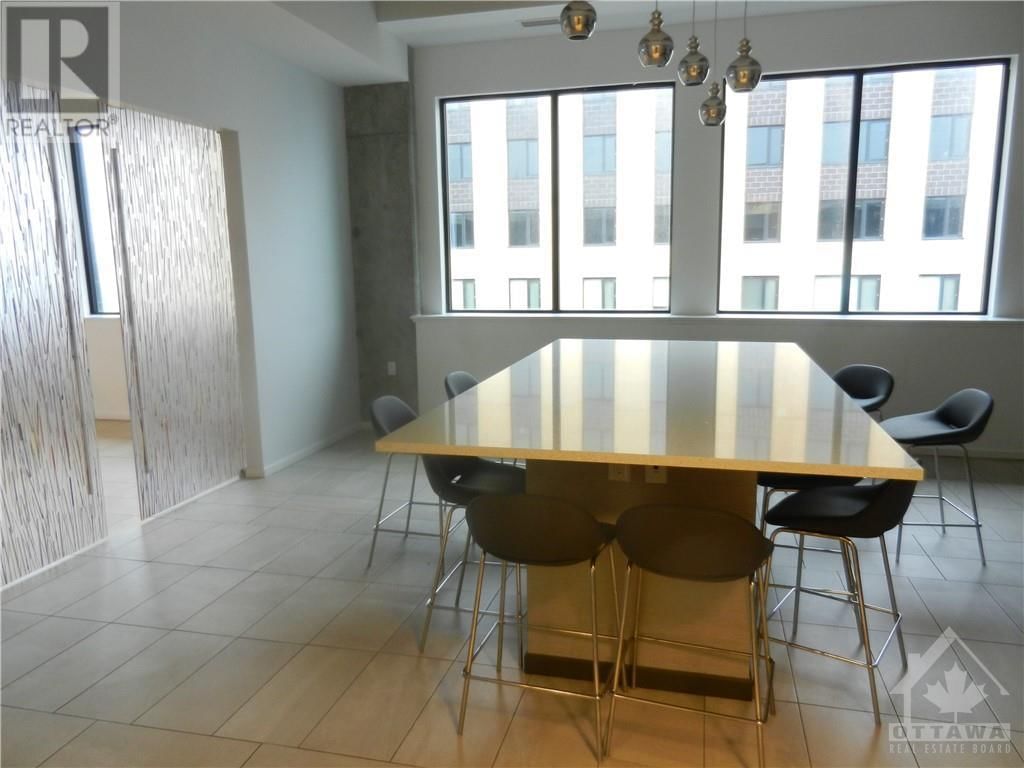 105 CHAMPAGNE AVENUE UNIT#1011 Image 15