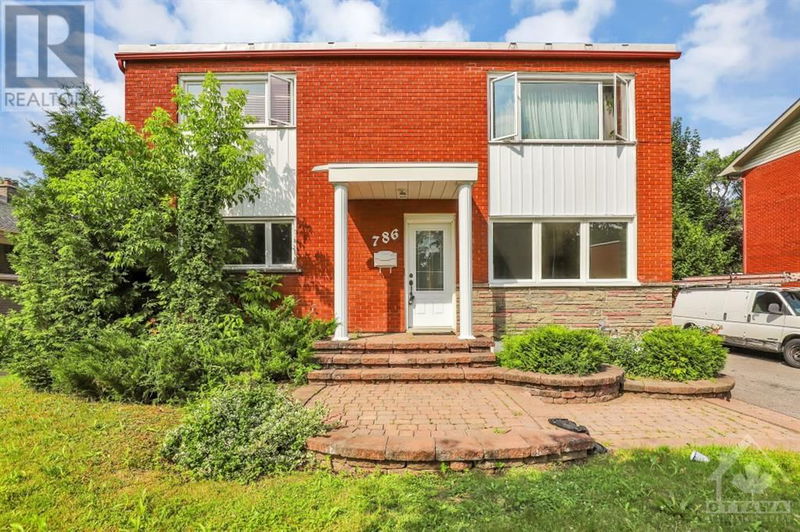 786 TROJAN Avenue  Ottawa, K1K2P7 | Image 1