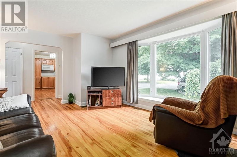 327 FULLERTON Avenue  Ottawa, K1K1K2 | Image 4