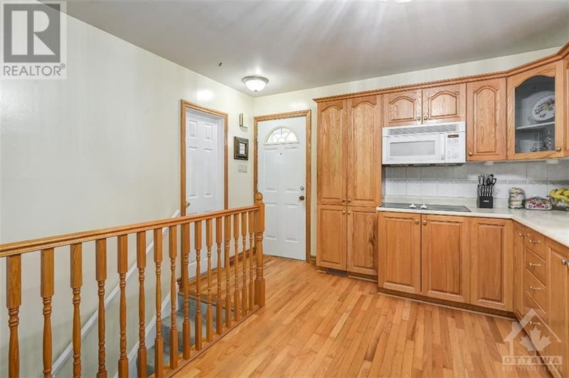 327 FULLERTON Avenue  Ottawa, K1K1K2 | Image 8