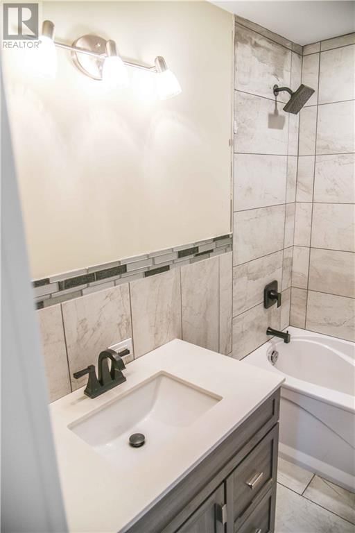 316 IRVING Street  Pembroke, K8A2S8 | Image 12