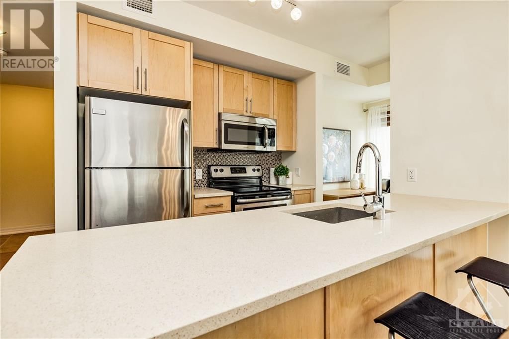 242 RIDEAU STREET UNIT#1809 Image 11