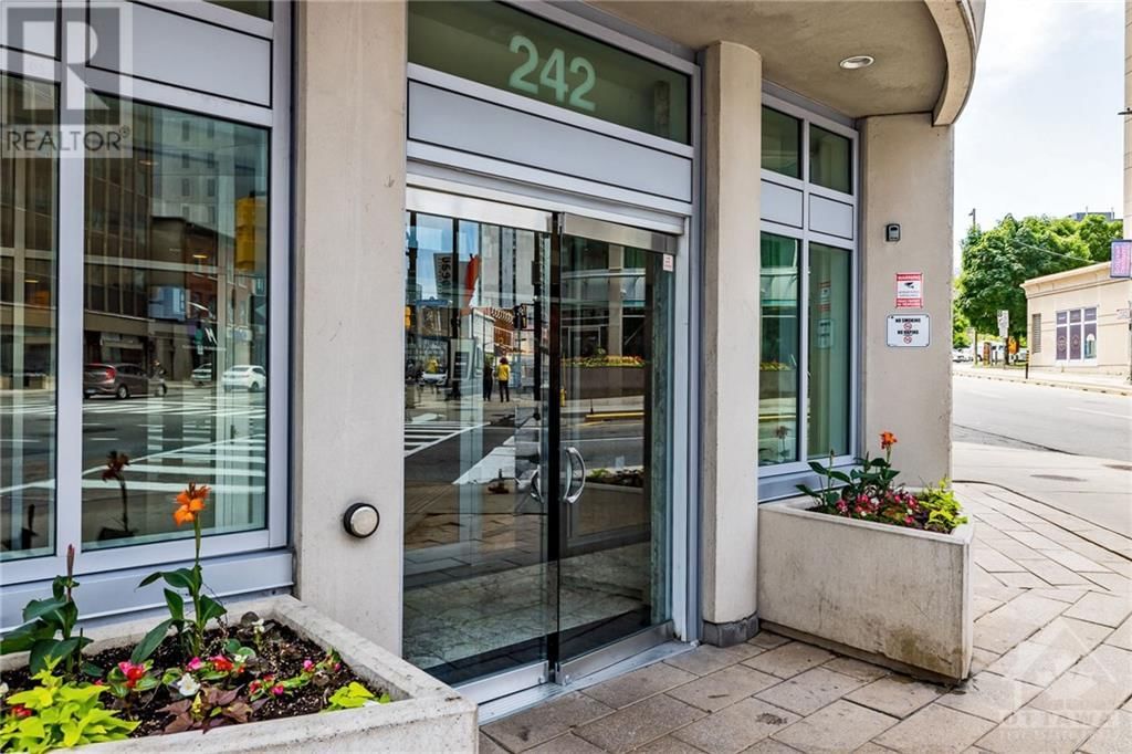 242 RIDEAU STREET UNIT#1809 Image 2