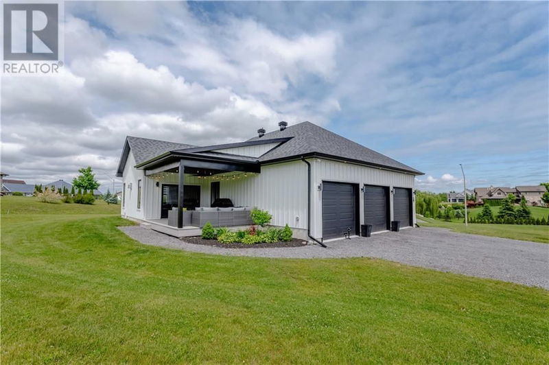 4 GEORGE PATRICK Drive  Long Sault, K0C1P0 | Image 24