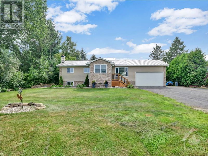 5702 FIRST LINE Road  Manotick, K0A2E0 | Image 1